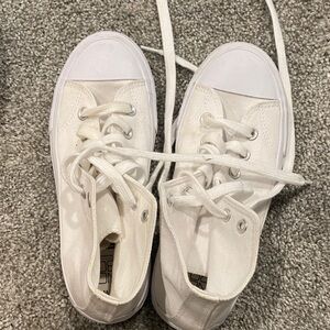 No Boundaries White High-Top Sneakers